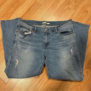 Levi Strauss & Co Boyfriend Jeans Women's Size 32 Distressed Light Wash Denim